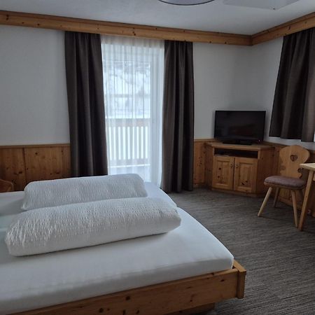 Viktors Apartments ซังคท์อันทอนอัมอาร์ลแบร์ก ภายนอก รูปภาพ