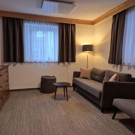 Viktors Apartments ซังคท์อันทอนอัมอาร์ลแบร์ก ภายนอก รูปภาพ