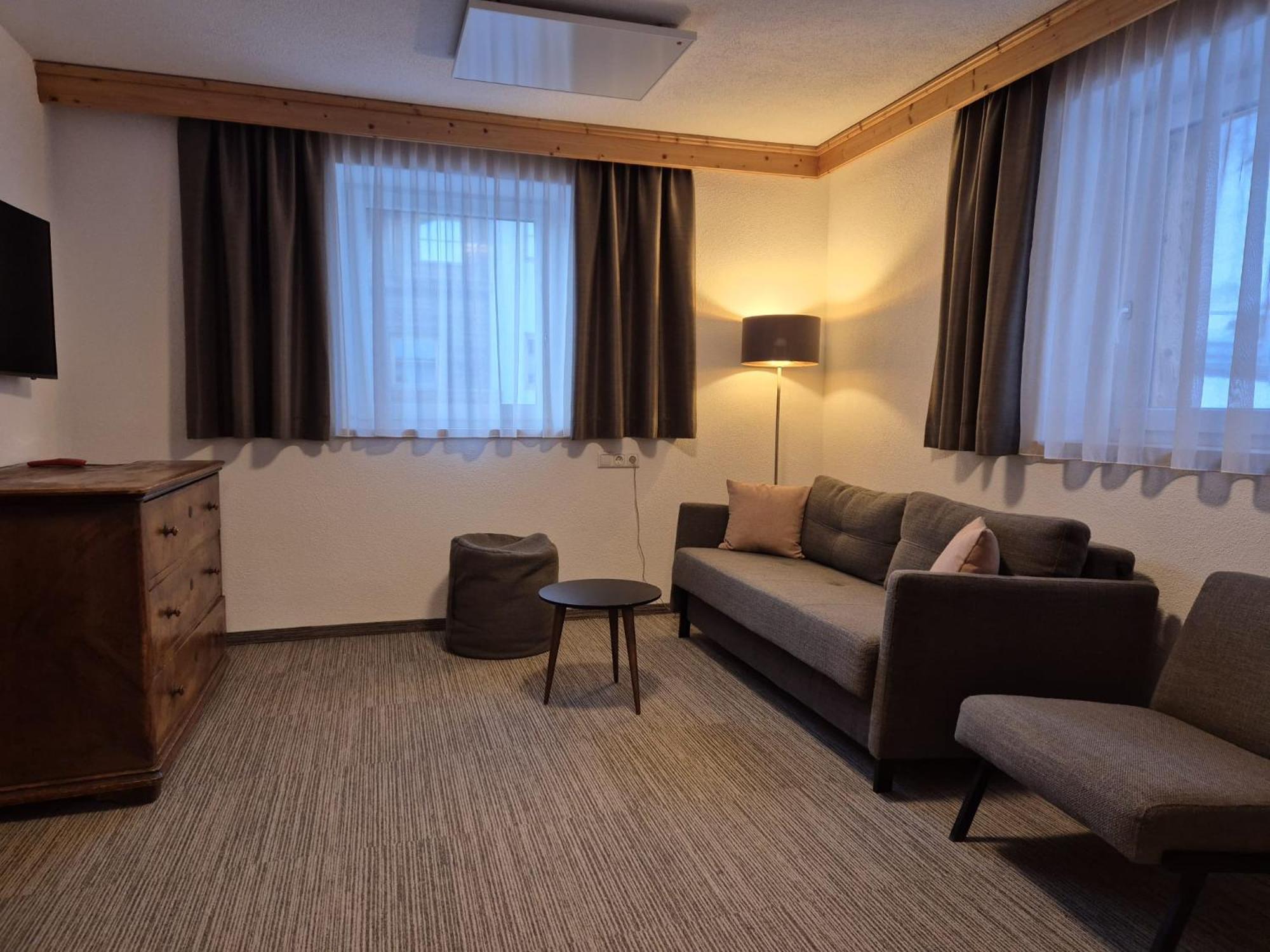Viktors Apartments ซังคท์อันทอนอัมอาร์ลแบร์ก ภายนอก รูปภาพ